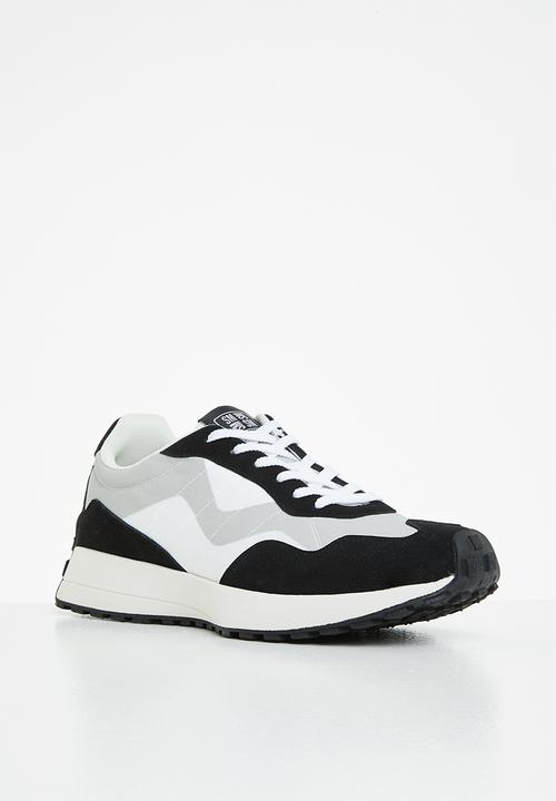 Steve Madden - Bassy