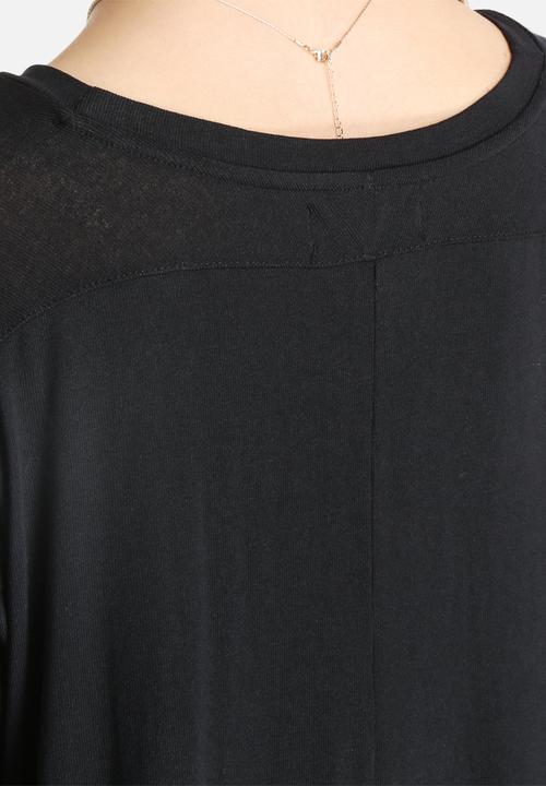 Vero Moda - Busy V-Neck Top