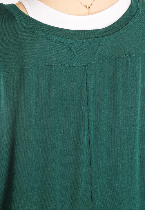 Vero Moda - Busy V-Neck Top