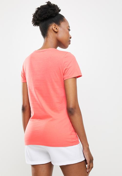 PUMA - Ess logo tee - salmon