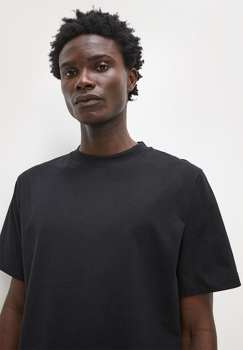 Superbalist - Relaxed fit organic crew neck - black