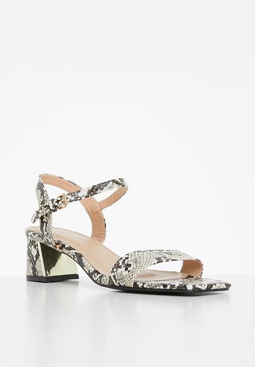 edit - Maya ankle strap block heel - black & neutral