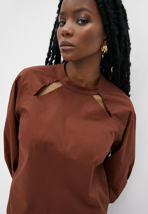 Superbalist - Lulama Wolf cut-out blouse - San