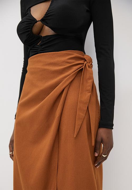Superbalist - Lulama Wolf midi wrap skirt - Kalahari