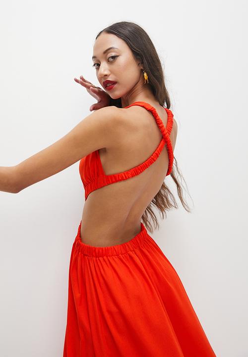 VELVET - Cut out midi dress with ring detail - orange