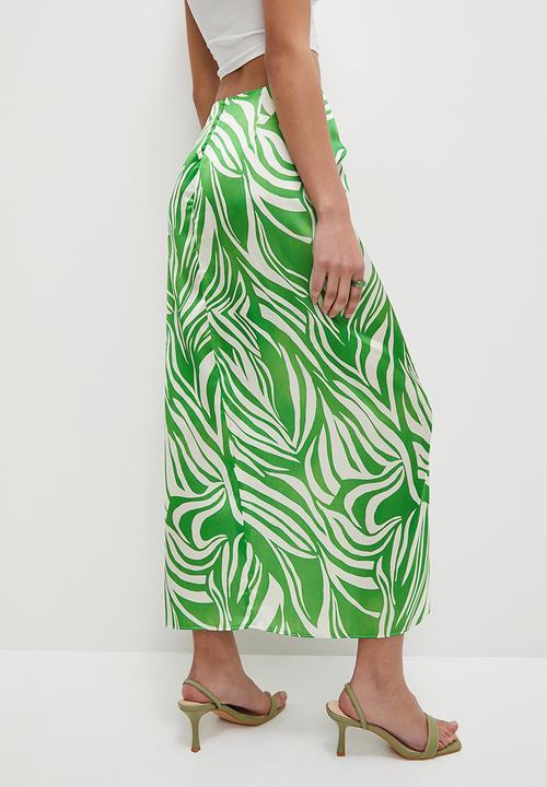 VELVET - Printed satin wrap over skirt - animal mono green
