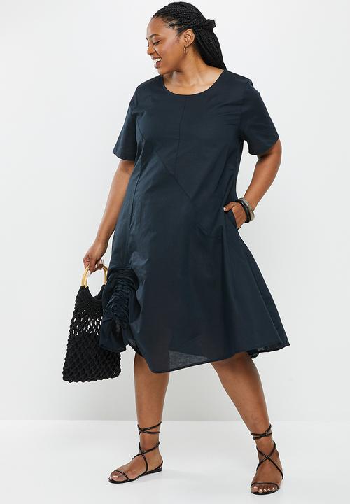 AMANDA LAIRD CHERRY - Plus bishop dress - black