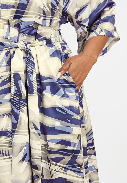 AMANDA LAIRD CHERRY - Plus walmer dress - navy & taupe floral