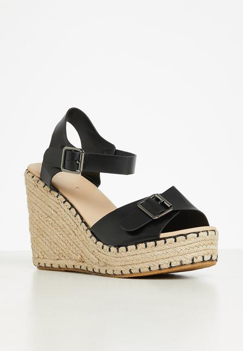 edit - Buckle closure strap wedge - black