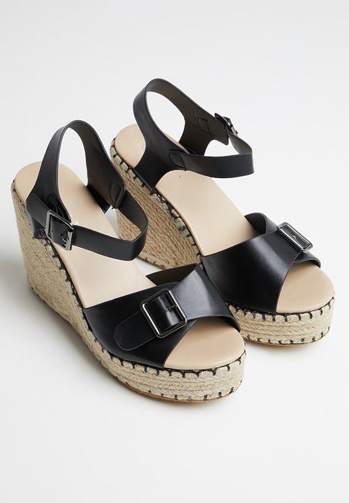 edit - Buckle closure strap wedge - black