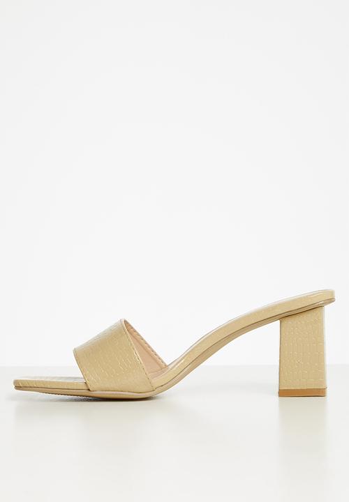 edit - Hazel embossed mule - natural