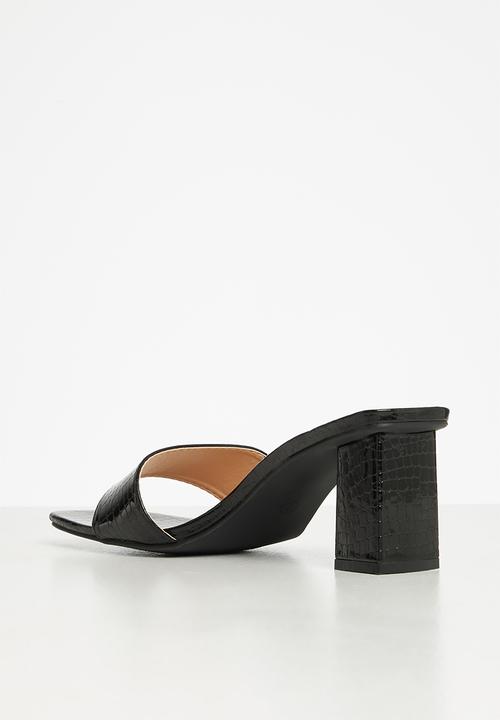 edit - Hazel embossed mule - black