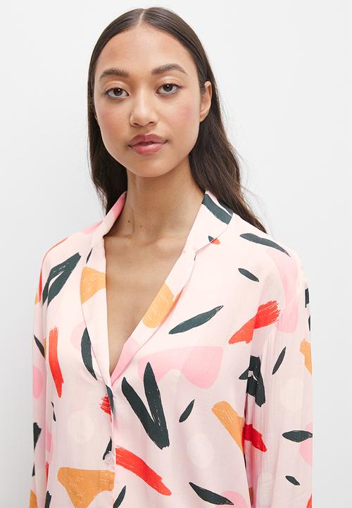 Superbalist - Sleep shirt and pants set - pink abstract