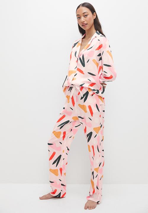 Superbalist - Sleep shirt and pants set - pink abstract