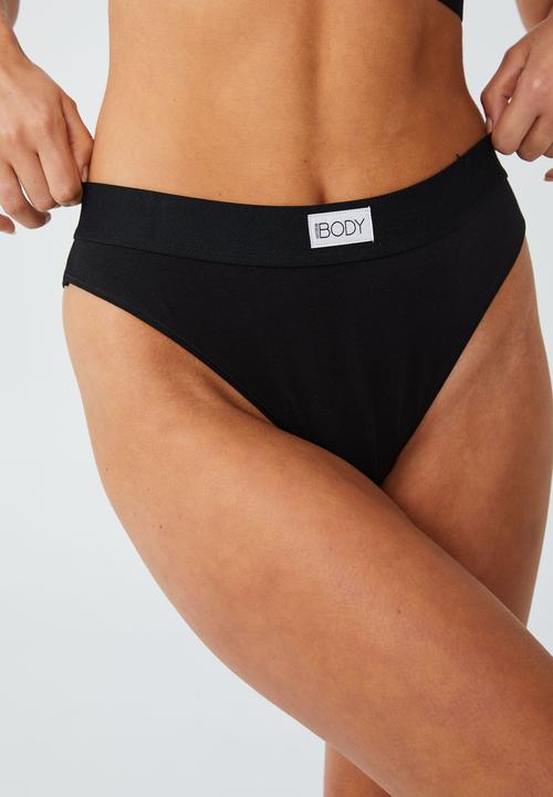 Cotton On - Organic cotton branded brasiliano brief - black
