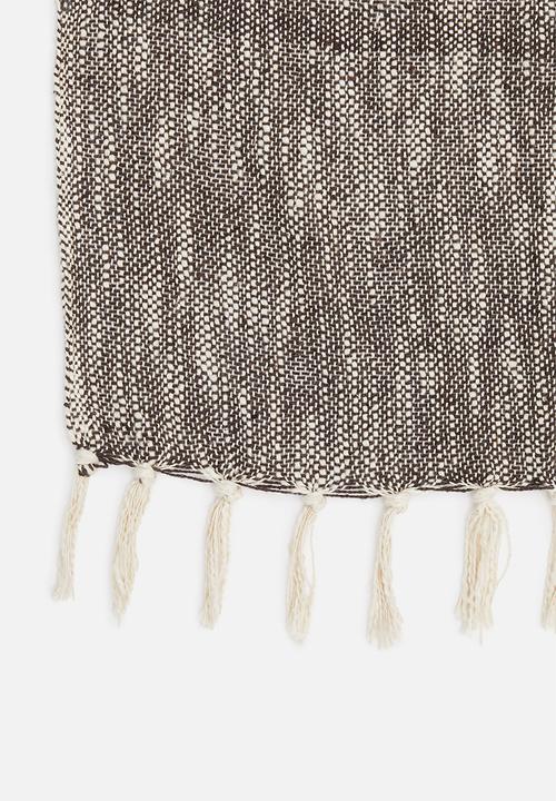 H&S - Coilow throw - charcoal
