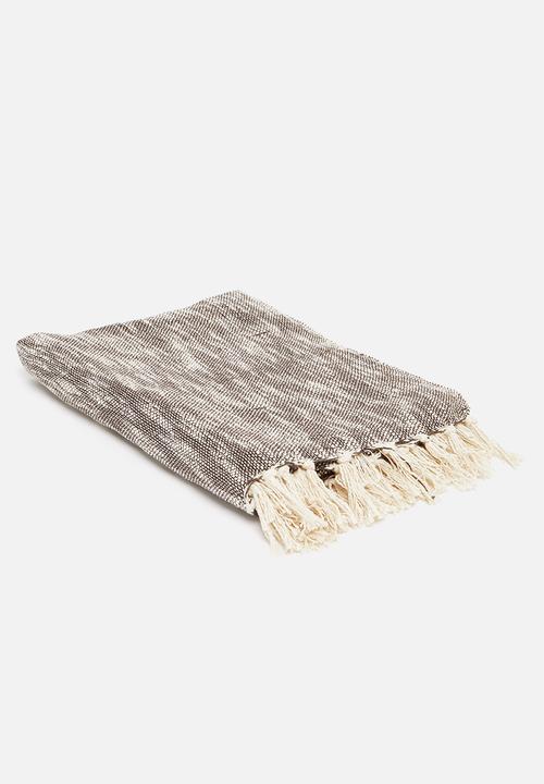 H&S - Coilow throw - charcoal