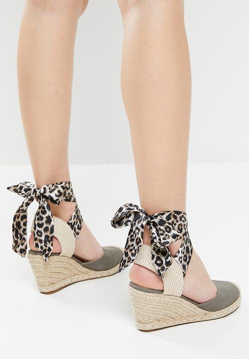 Miss Black - Jojo1 espadrille wedge heel - grey