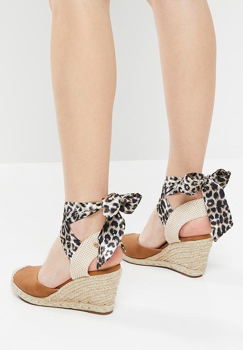 Miss Black - Jojo1 espadrille wedge heel - tan