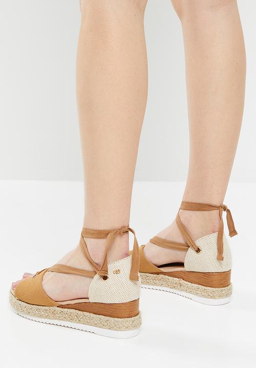 Miss Black - Steffi9 espadrille wedge heel - tan