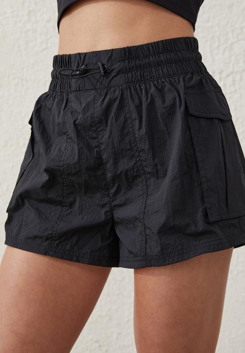 Cotton On - Hiking explorer short - black