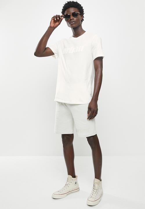 urban° - Urban high square branded tee - blanc de blanc