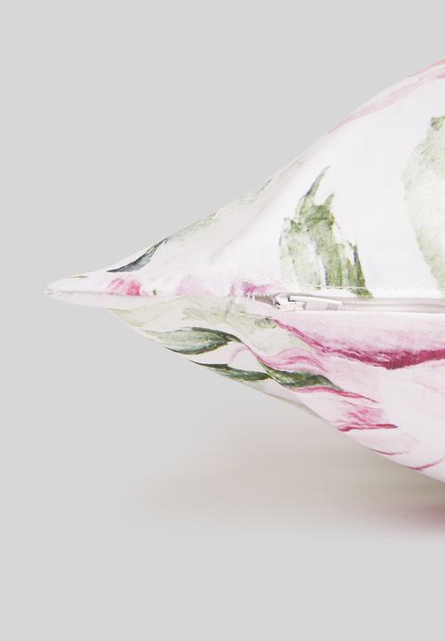 Sixth Floor - Wilder cushion cover - floral