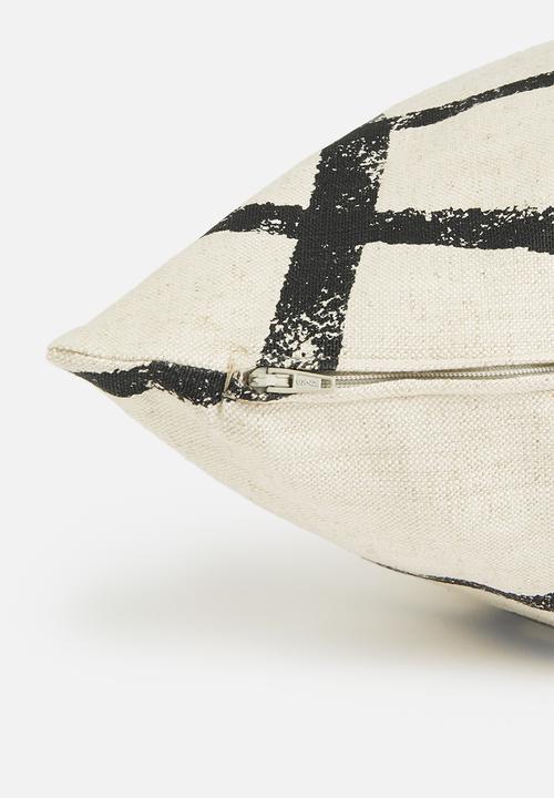 Sixth Floor - Driftoutdoor  cushion cover - black & white