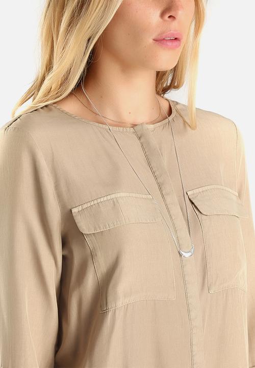 Vero Moda - Cobra Shirt