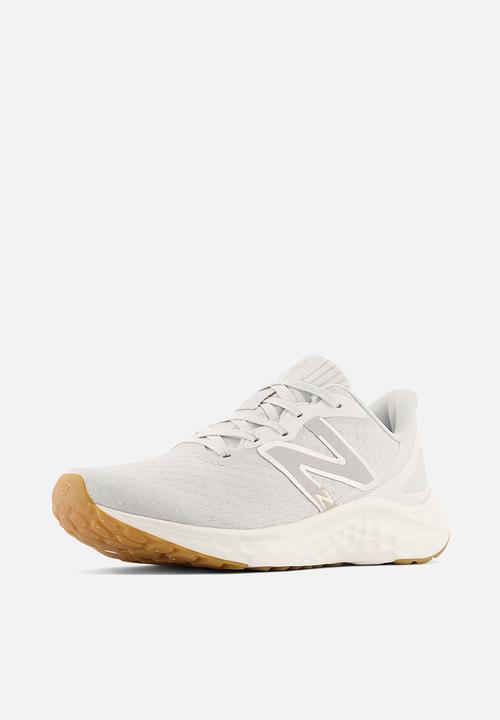 New Balance  - Fresh foam arishi v4 - summer fog (044)