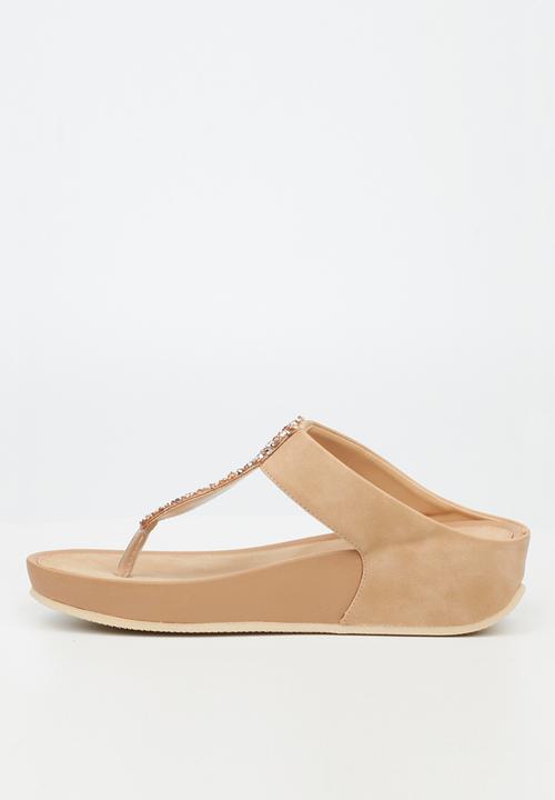 Butterfly Feet - Delia 1 t-bar sandal - champagne