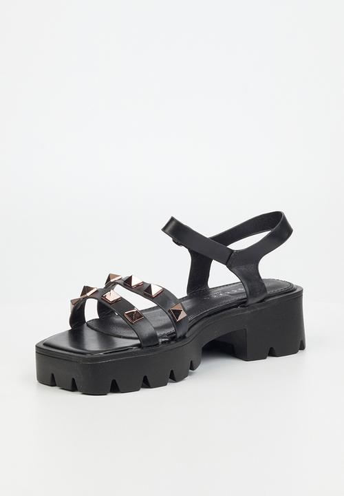 Rock & Co - Deviant 1 chunky lug sole sandal - black