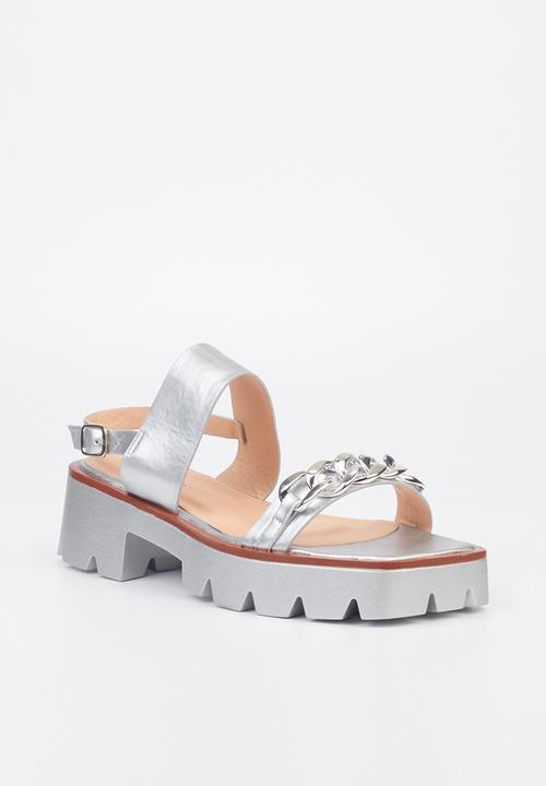 Rock & Co - Deviant 2 chunky lug sole sandal - silver