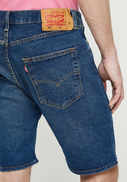 Levi’s® - 501® hemmed short - mid-blue