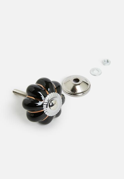H&S - Celia knobs - black
