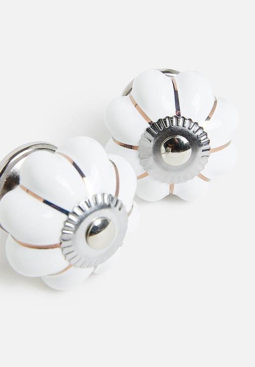 H&S - Celia knobs - white