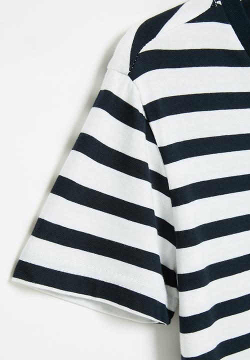 POLO - Boys striped v-neck tee - navy & white 
