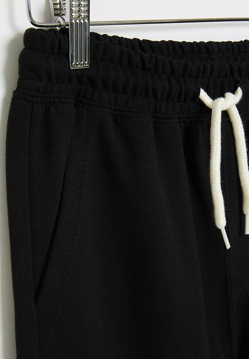 Cotton On - Hudson slouch short - black