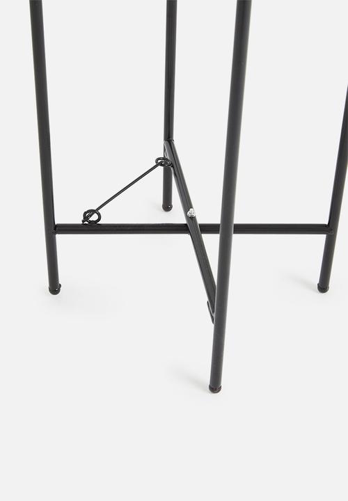 H&S - Lantern on stand - natural