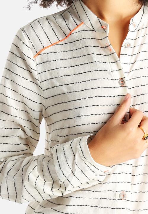 Vero Moda - Maloui Shirt 