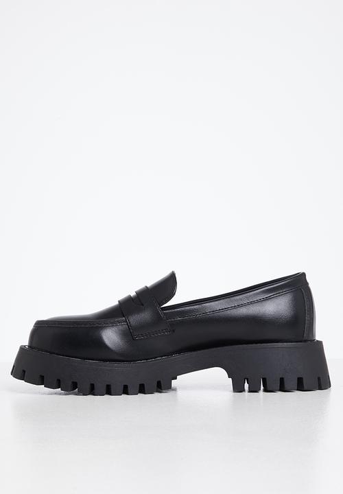 Madison® - Daisy lug sole loafer - black