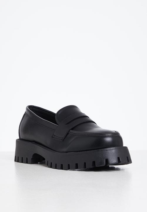 Madison® - Daisy lug sole loafer - black