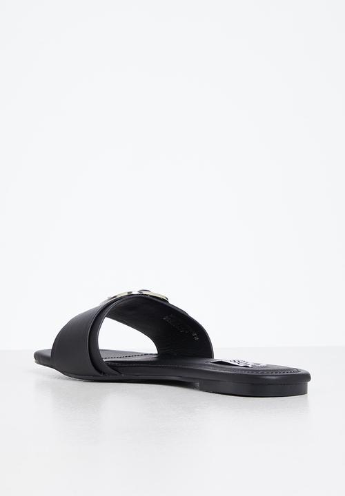 Madison® - Caylee big buckle slide - black