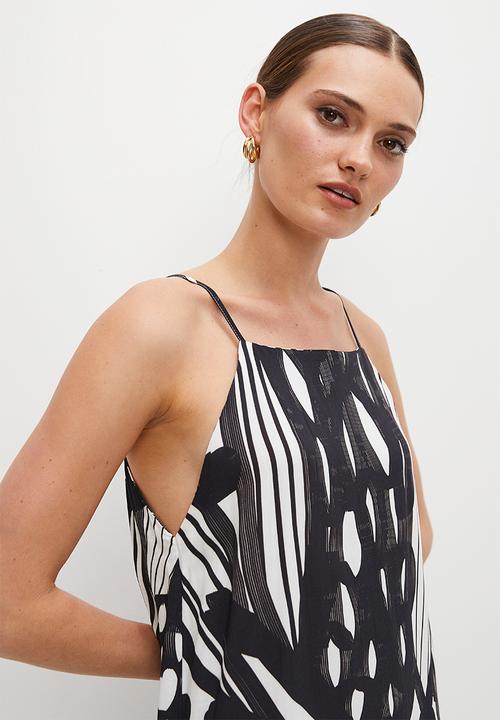 Superbalist - Square neck a-line - black & white bold marker