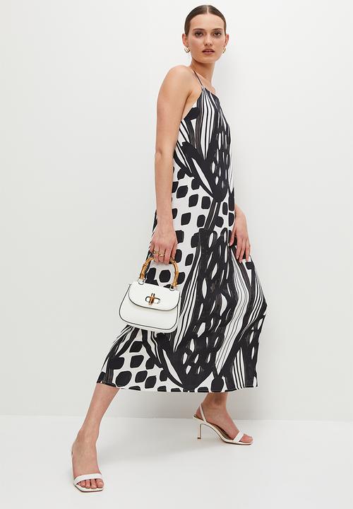 Superbalist - Square neck a-line - black & white bold marker