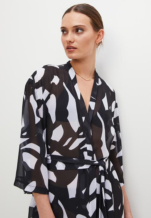 Superbalist - Midi cover up with belt - black bold graphic print