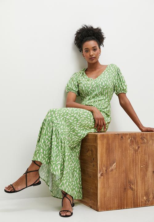 edit - Puff sleeve fit & flare - green