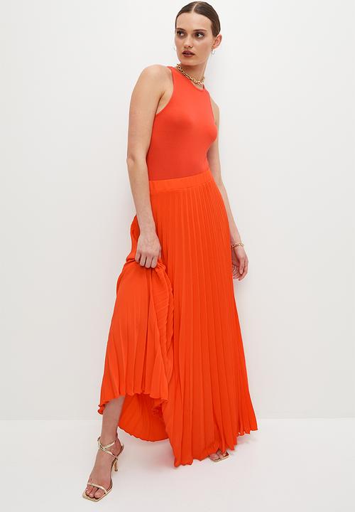 VELVET - Pleated maxi skirt - orange