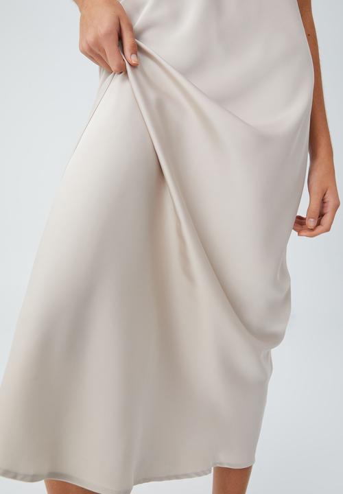 Cotton On - Amalfi satin maxi skirt - stone