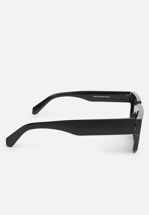 Superbalist - All plastic frame sunglasses - black
